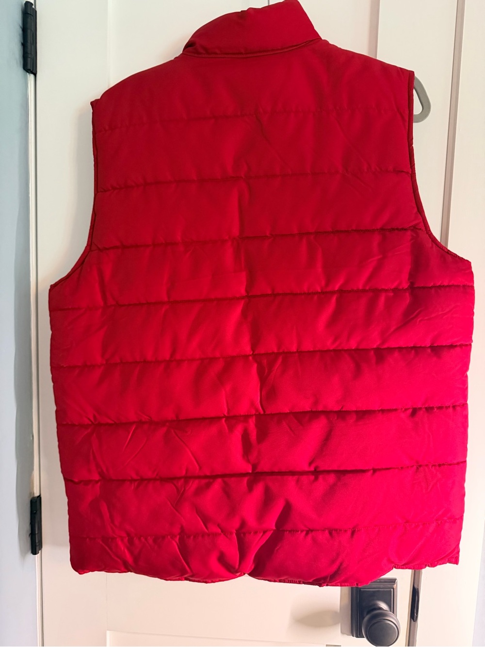 Men's Navy and Red Puffer Vest Reversible - Picture 4 of 4